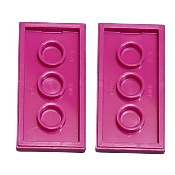 LEGO Magenta Flower Bedspread 2x4 Tile Lot 2 Pc 41126 Heartlake Riding Club Part - Picture 2 of 2